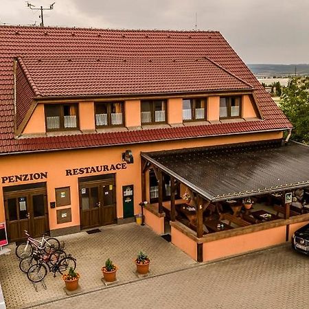 Penzion S Restauraci Na Furhaple Šakvice Εξωτερικό φωτογραφία