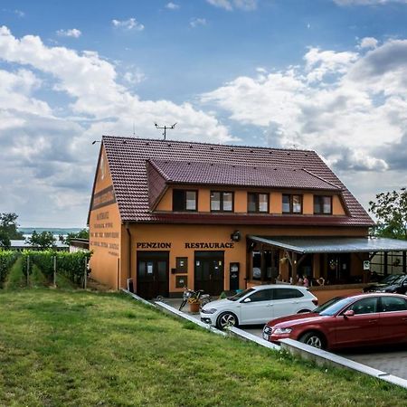 Penzion S Restauraci Na Furhaple Šakvice Εξωτερικό φωτογραφία